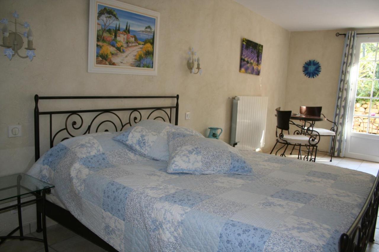 Le Mas Des Tarentes Chambres D'Hotes Trans-en-Provence Exteriér fotografie