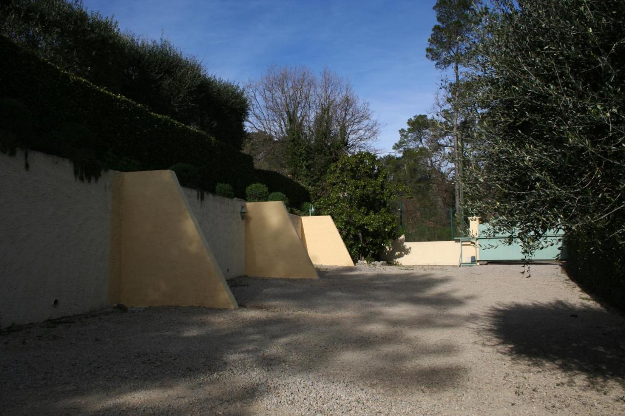 Le Mas Des Tarentes Chambres D'Hotes Trans-en-Provence Exteriér fotografie